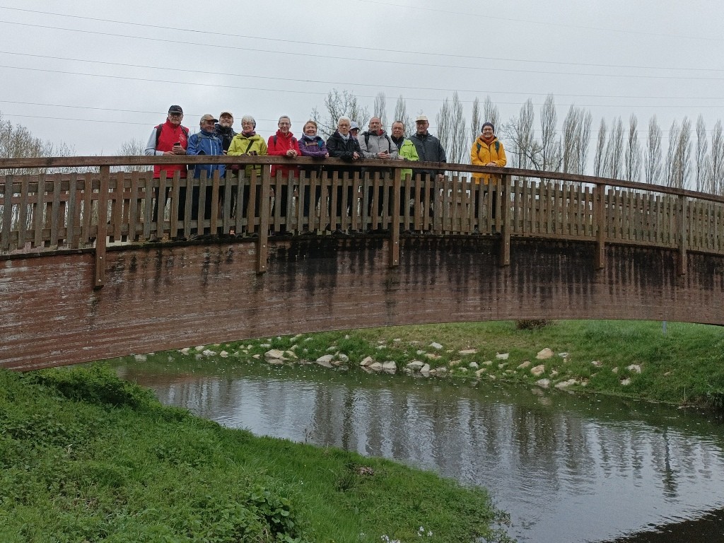 04 02 chartres 11 le groupe 1