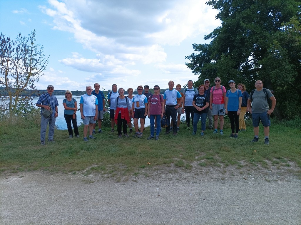 09 14 mezieres 7 le groupe 9km